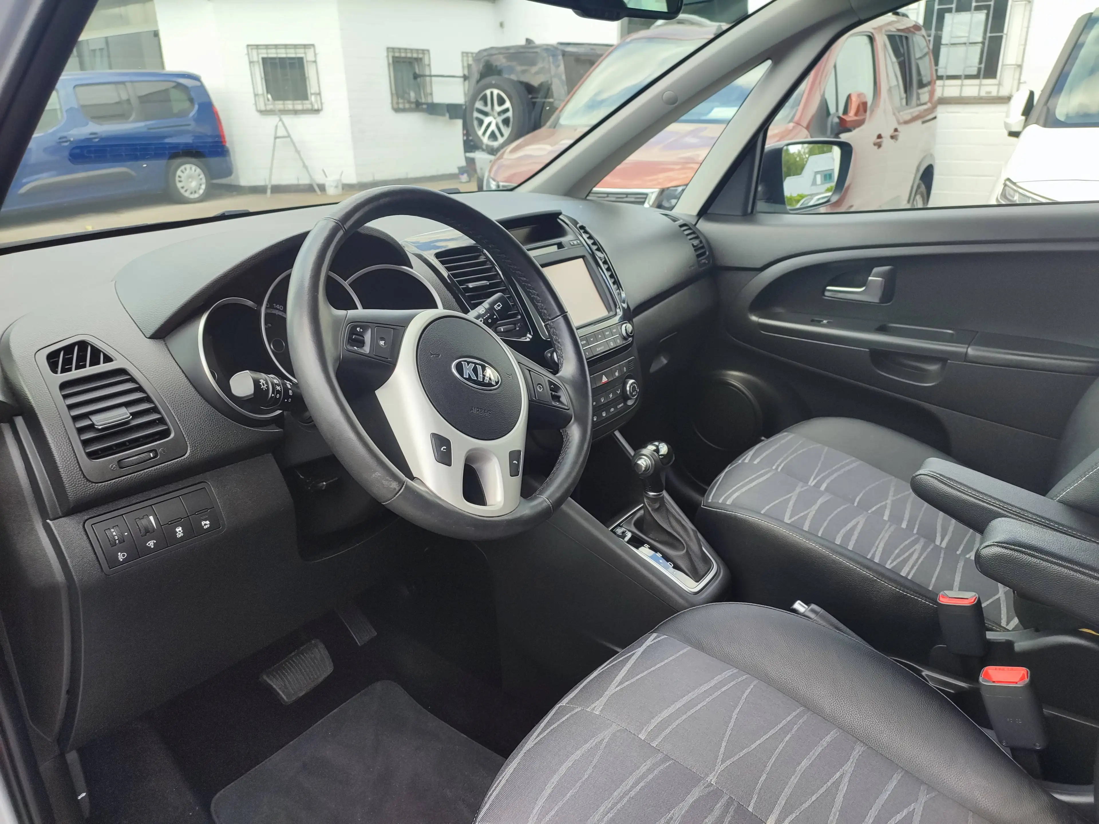 Kia Venga Venga 1.6 CVVT Automatik/Navi+Cam/Klimaaut. — photo 5