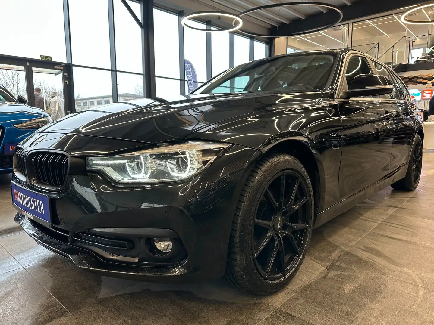 BMW 320 d Touring xDrive Advantage*2. Hand*Klima*HUD Black - 2