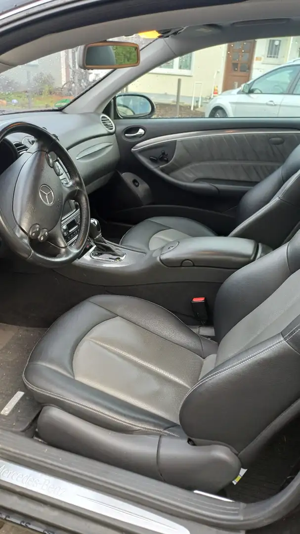 Mercedes-Benz CLK 500 Coupe Avantgarde - 2