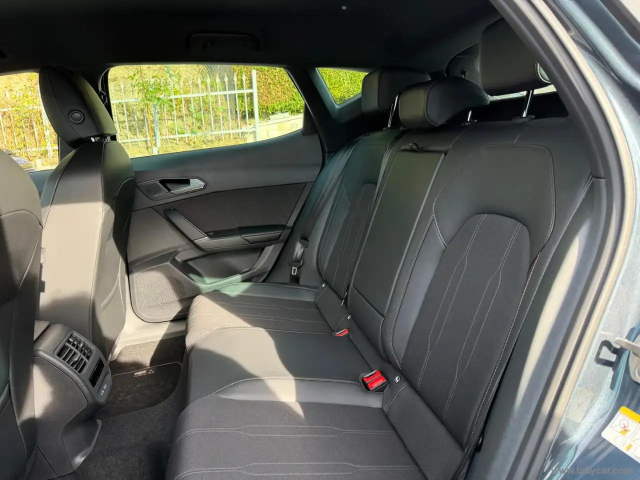 2026 CUPRA Formentor 1.5 TSI Business, photograph 12