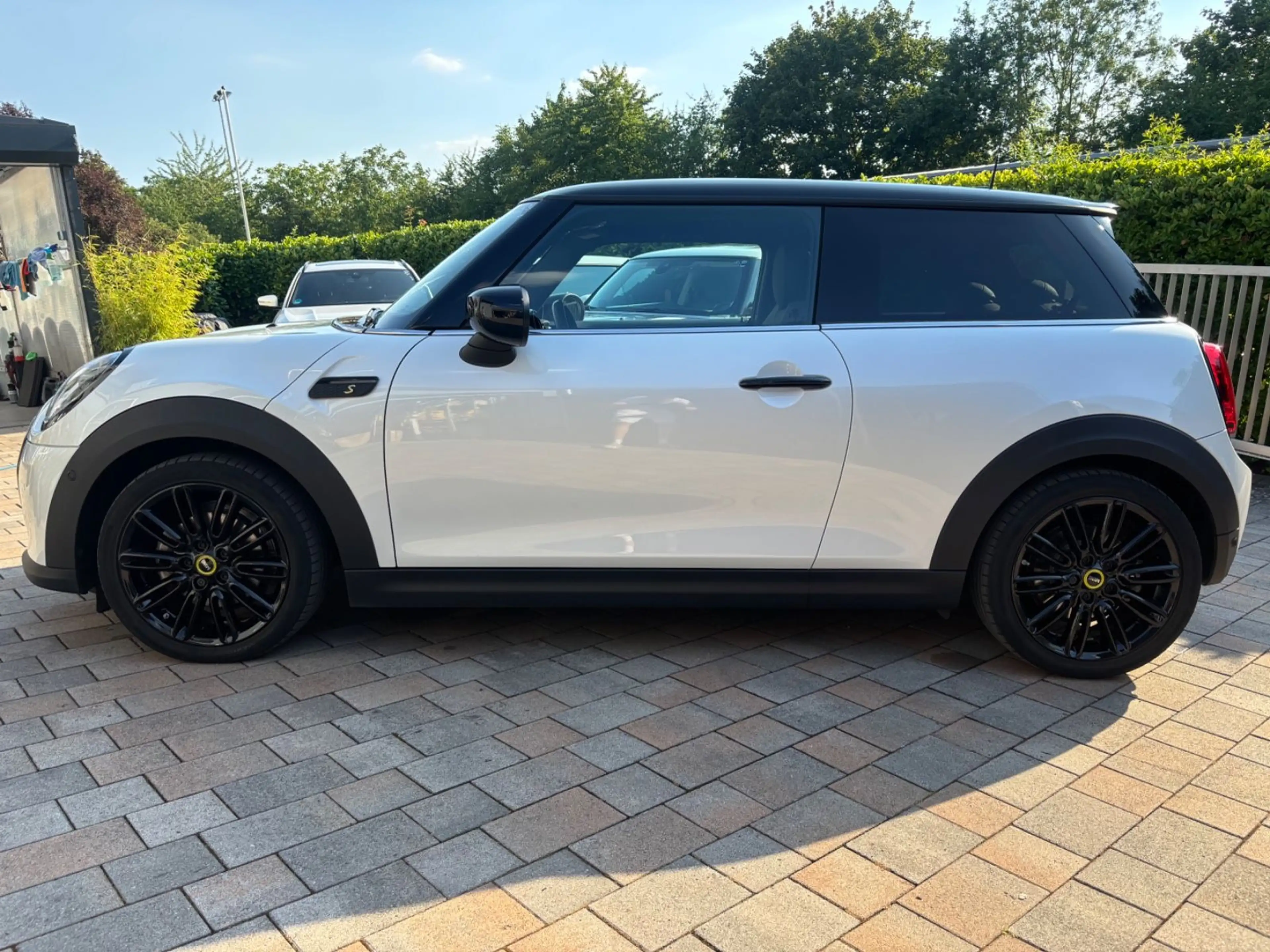 MINI Cooper SE Cooper YOURS  Pano HUD Navi LED KAM H/K 17 Ufrei — photo 4