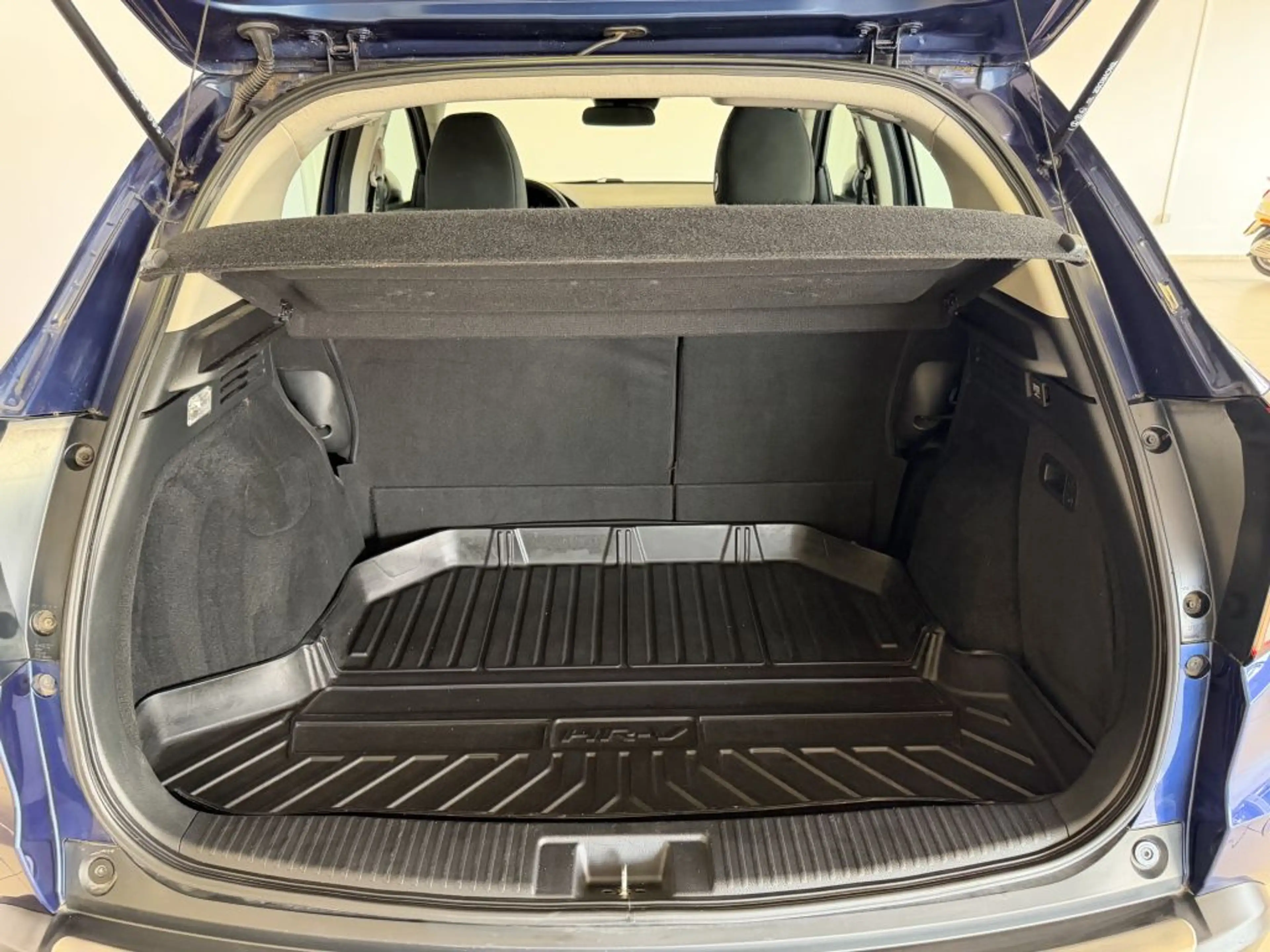 Honda HR-V 1.5 i-VTEC Elegance + AHK + — photo 14