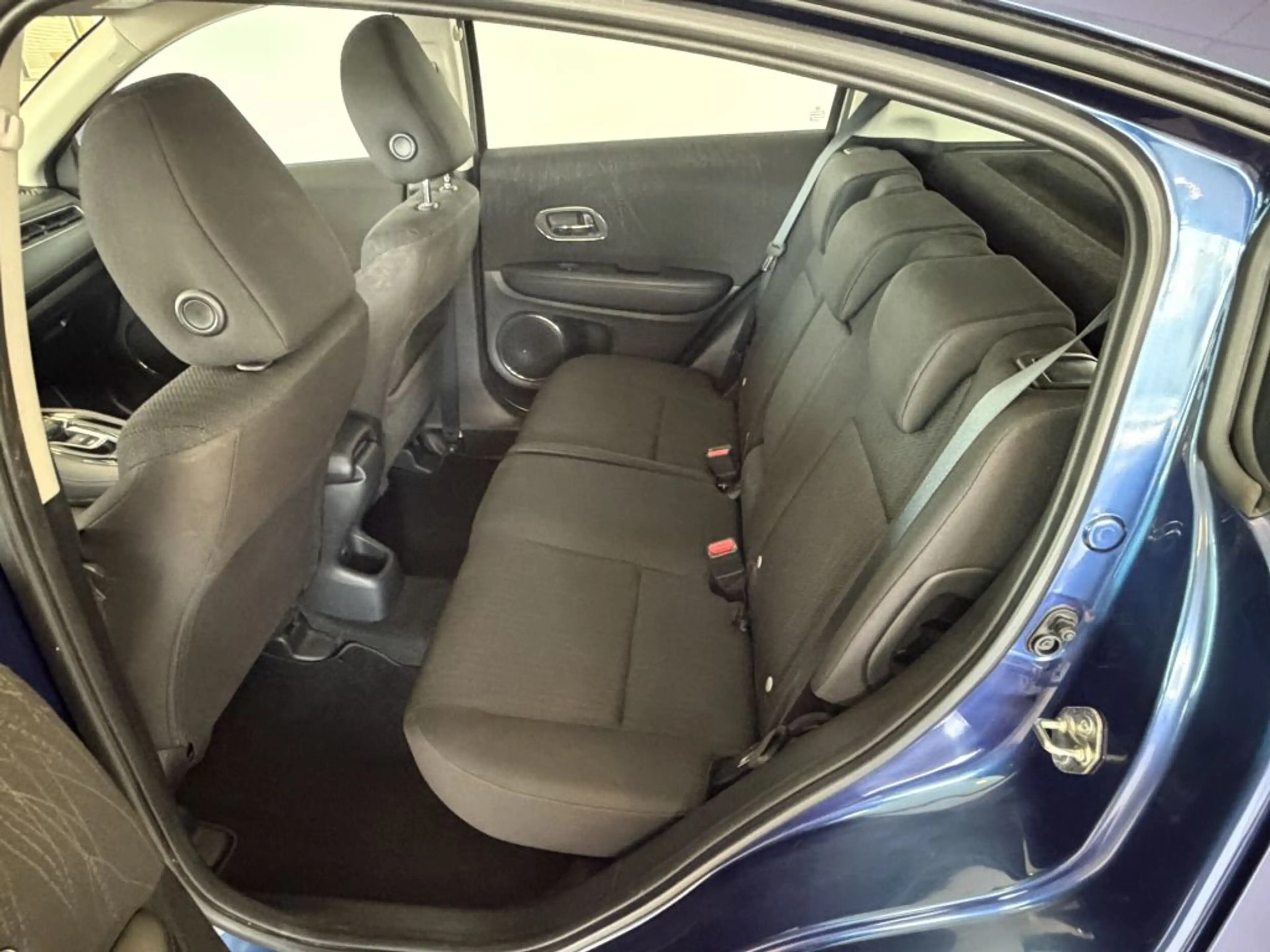 Honda HR-V 1.5 i-VTEC Elegance + AHK + — photo 8