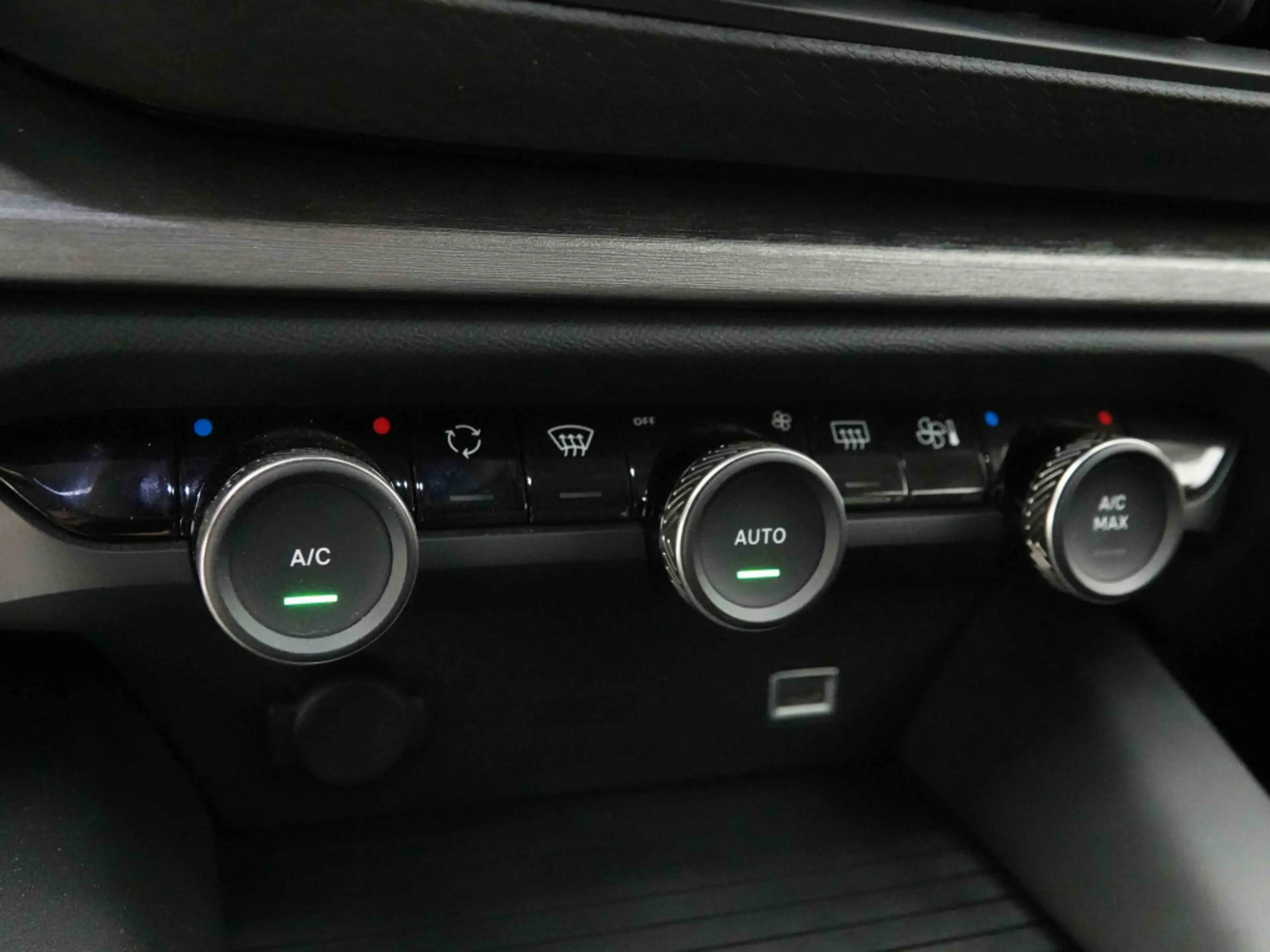 Citroen C5 X 1.2 T 130 AUT Shine | Leather | Keyless | GPS | — photo 14
