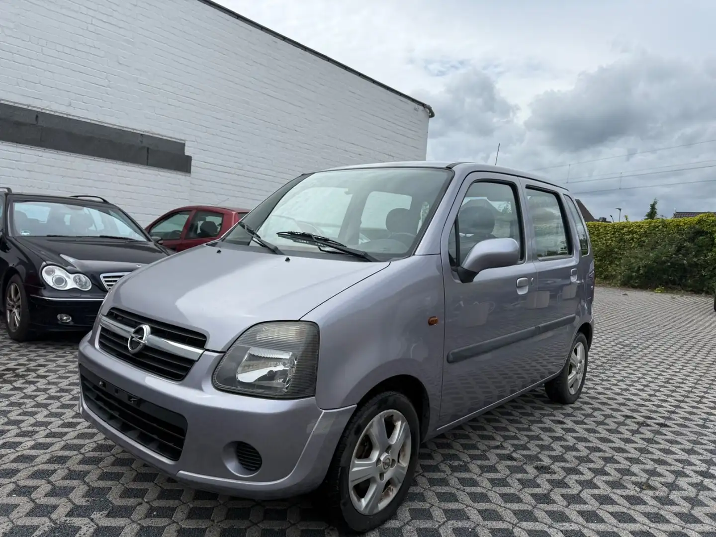 Opel Agila 1.2 Enjoy mit Style-Paket Mauve - 1