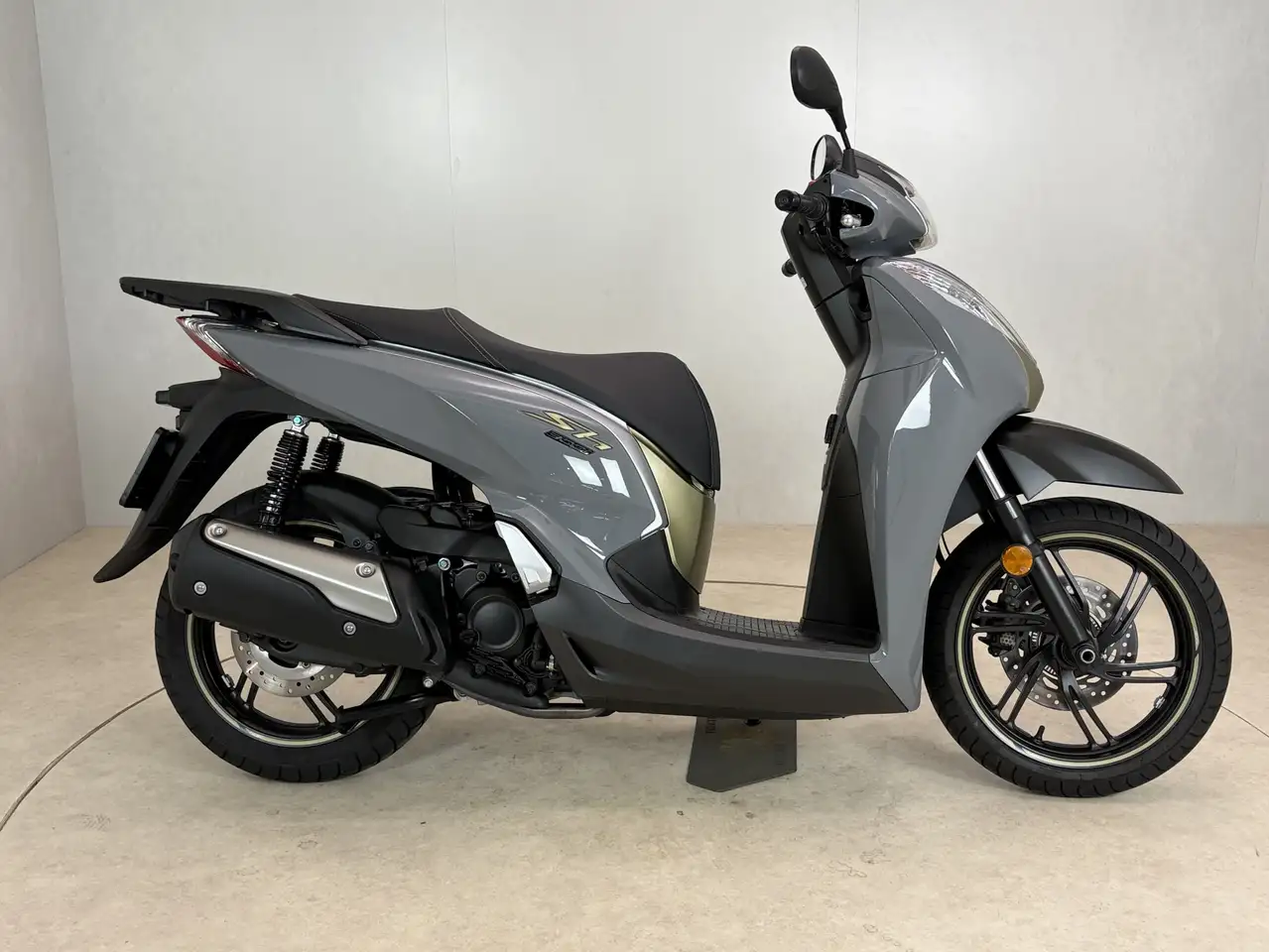 Honda SH 300