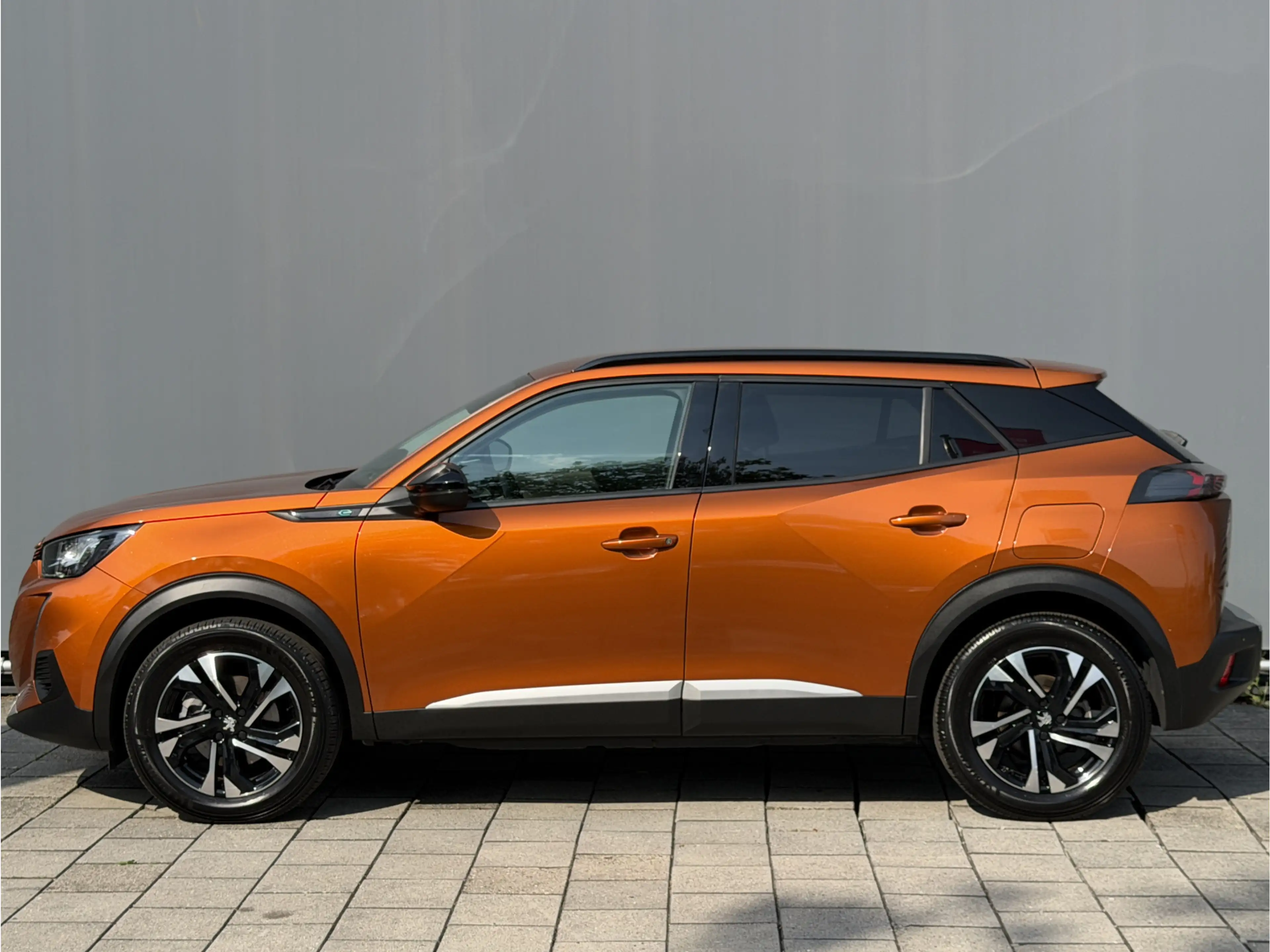 Peugeot e-2008 BWJ 2022 | EV 136PK Allure 50 kWh | LEDER/STOF | C — photo 7