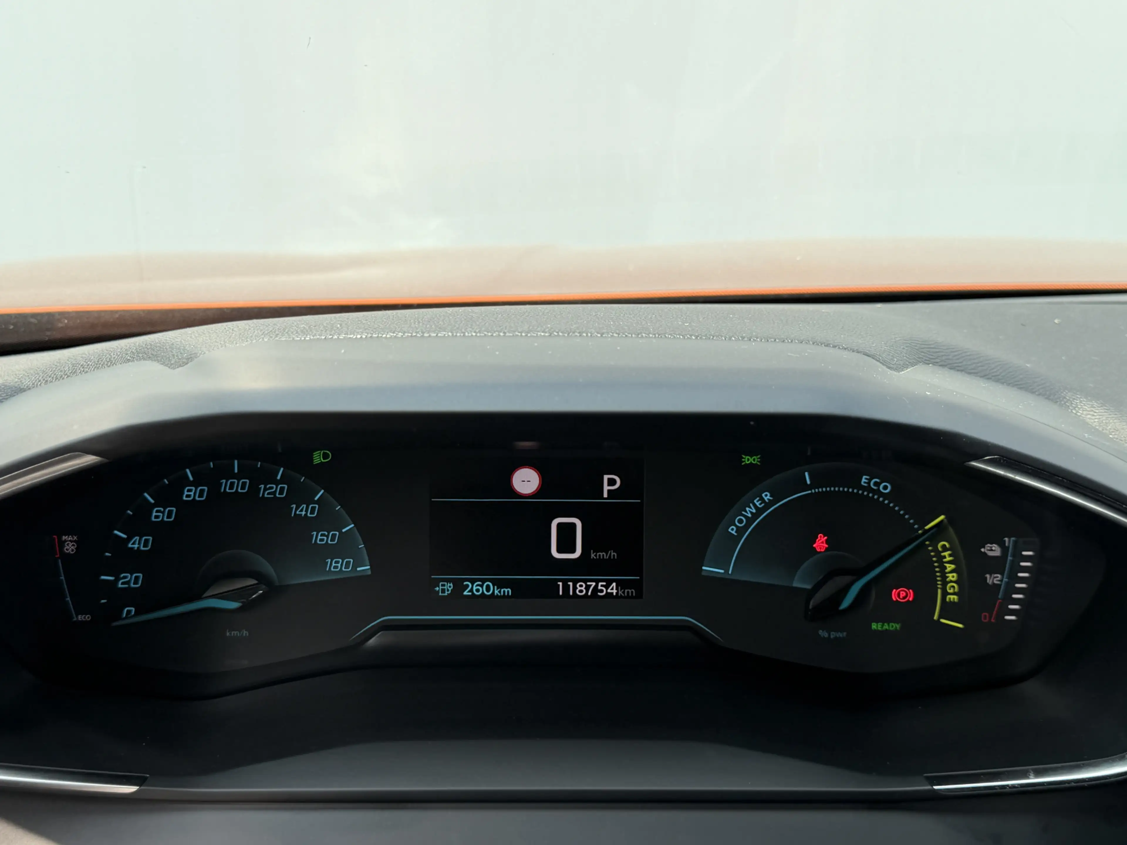 Peugeot e-2008 BWJ 2022 | EV 136PK Allure 50 kWh | LEDER/STOF | C — photo 9