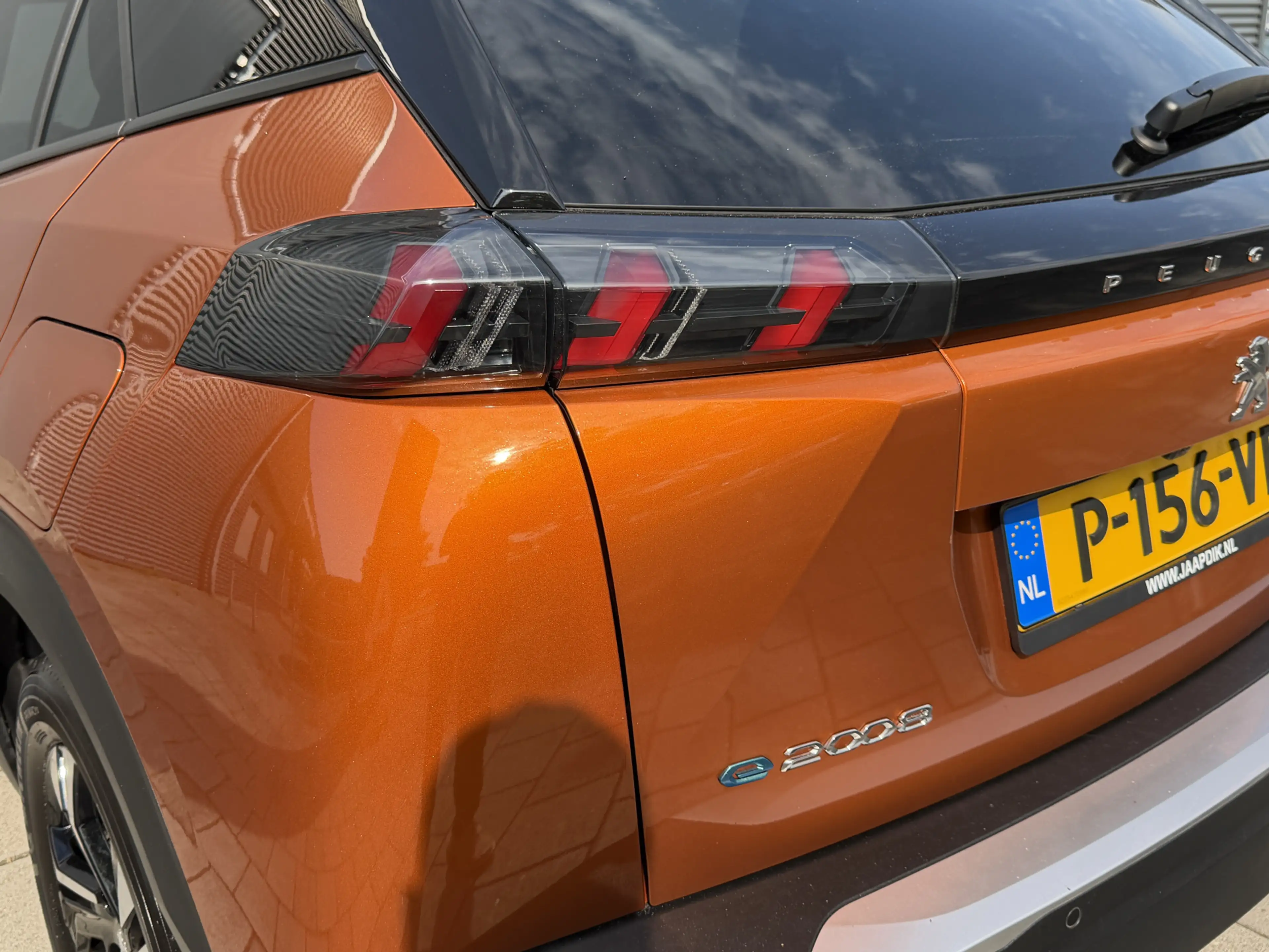 Peugeot e-2008 BWJ 2022 | EV 136PK Allure 50 kWh | LEDER/STOF | C — photo 20