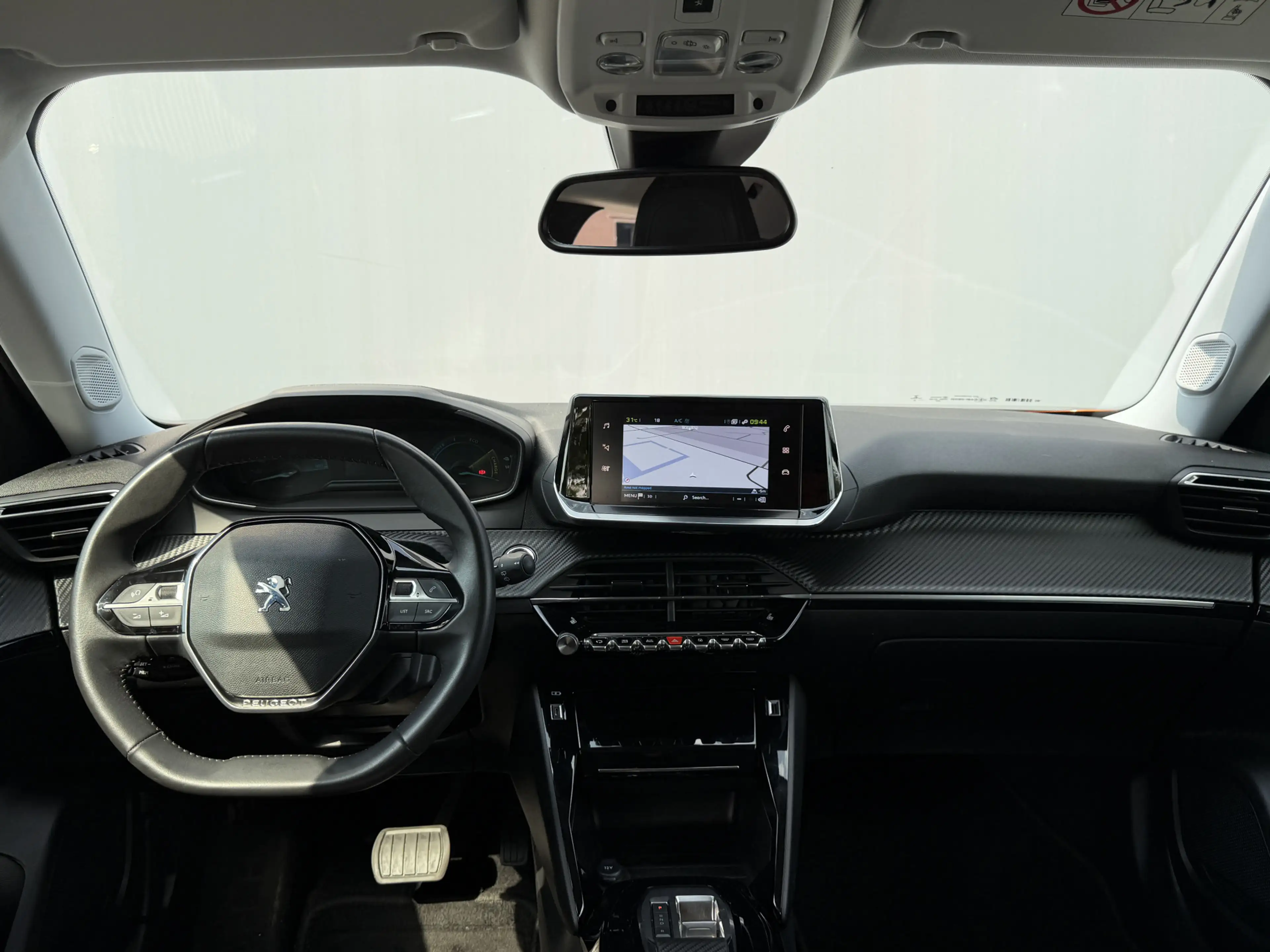 Peugeot e-2008 BWJ 2022 | EV 136PK Allure 50 kWh | LEDER/STOF | C — photo 11