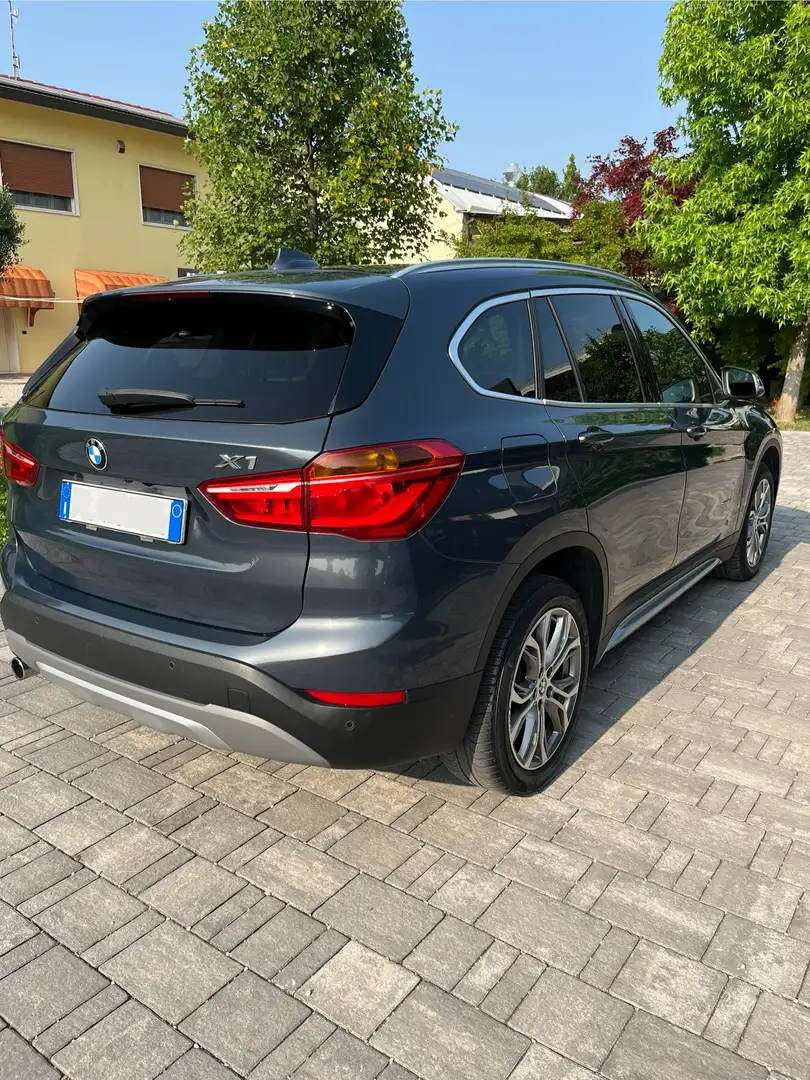 BMW X1 sdrive18d xLine auto - 1