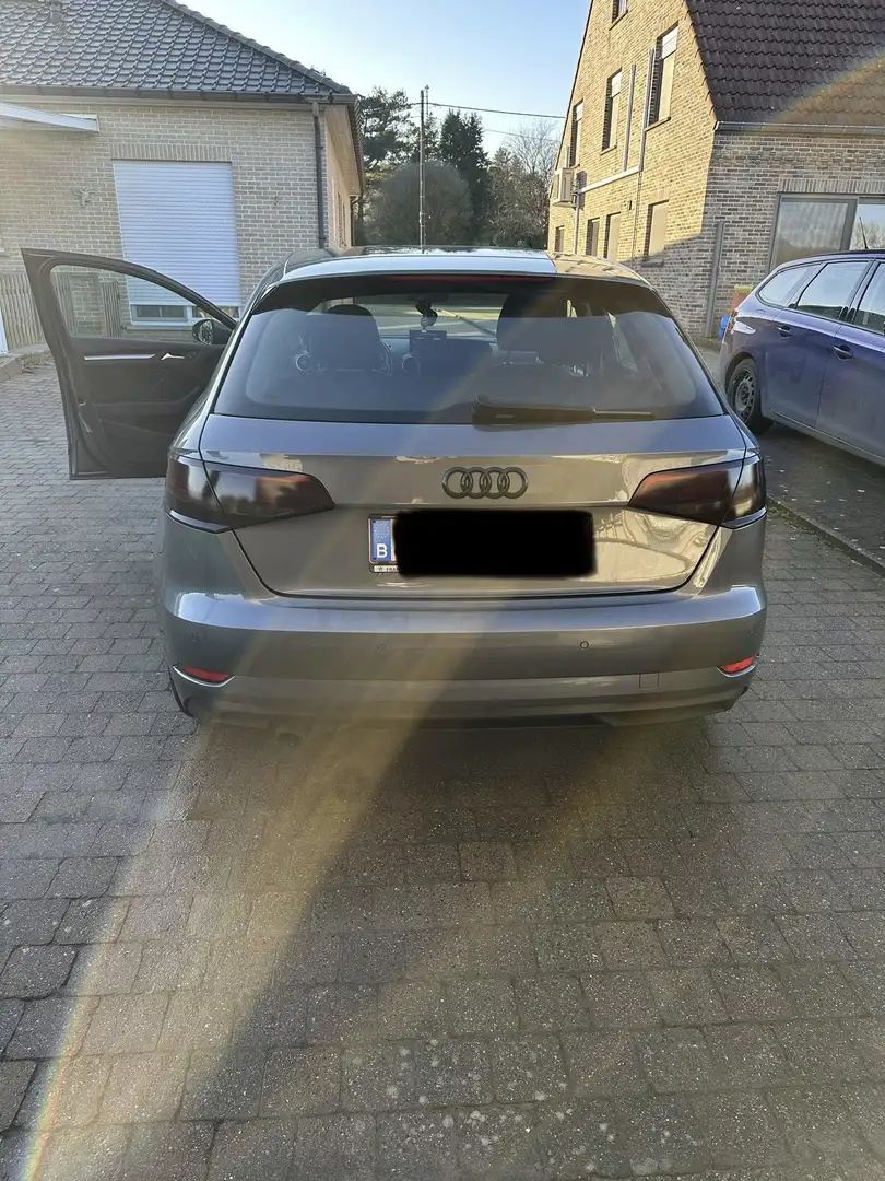 Audi A3 1.0 TFSI Sportback S tronic design - 2