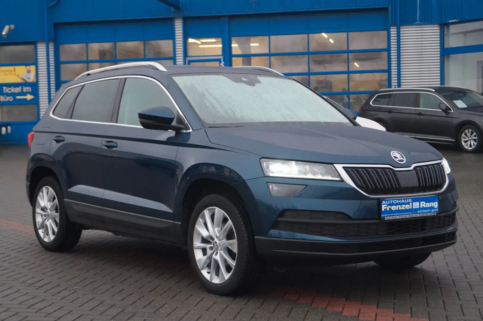 Skoda Karoq Style TDI DSG *Kamera*Navi*ACC*LED*Leder* Blau - 1