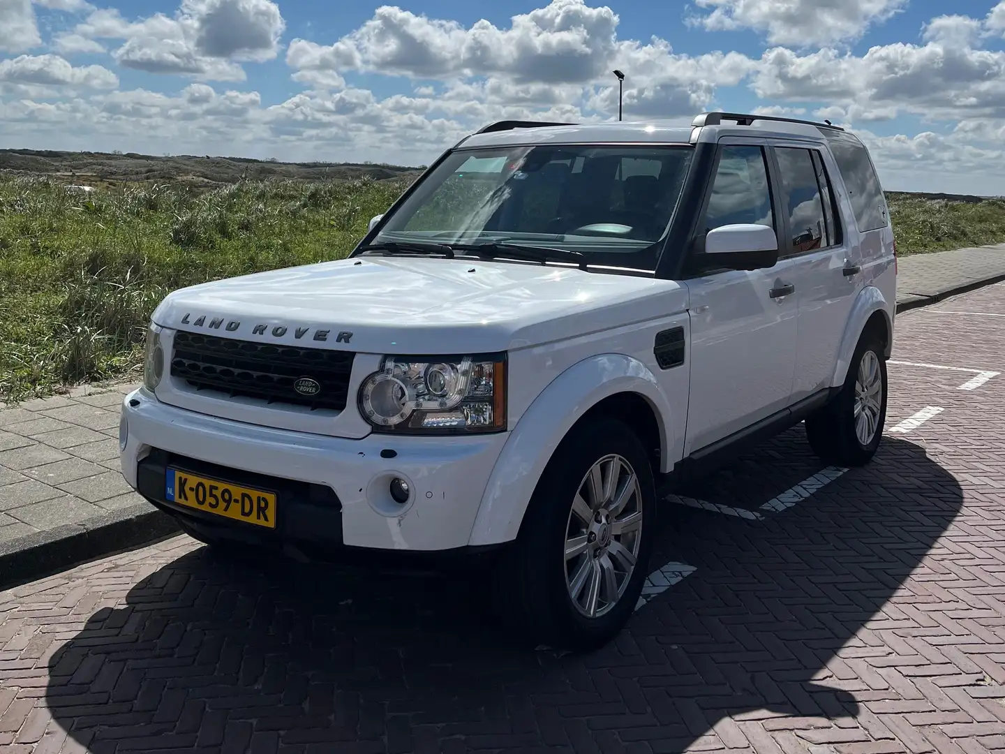 Land Rover Discovery 3.0 SDV6 HSE Wit - 1