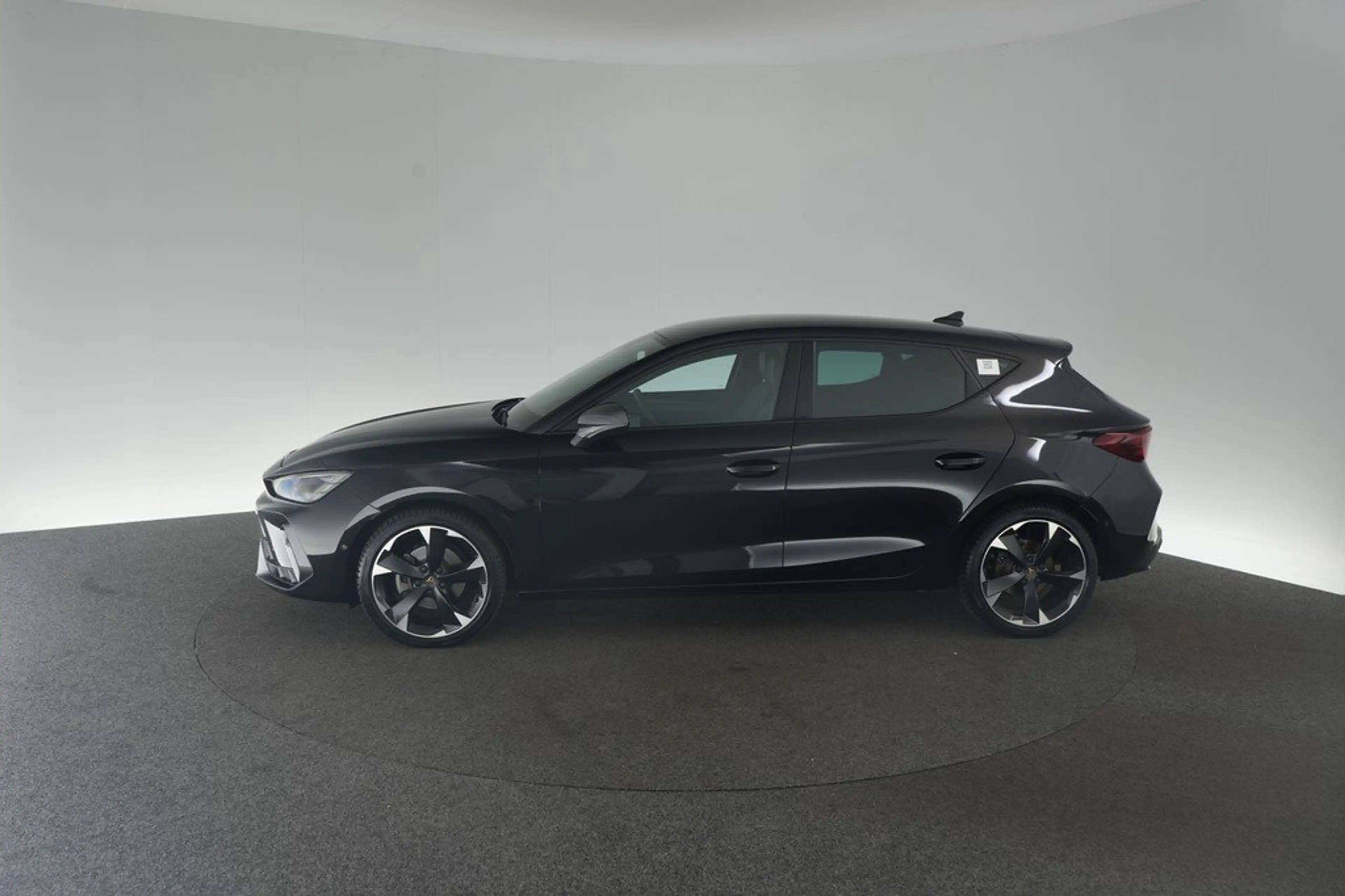 CUPRA Leon 2.0 TDI DSG Matrix ACC Navi Kamera — photo 4