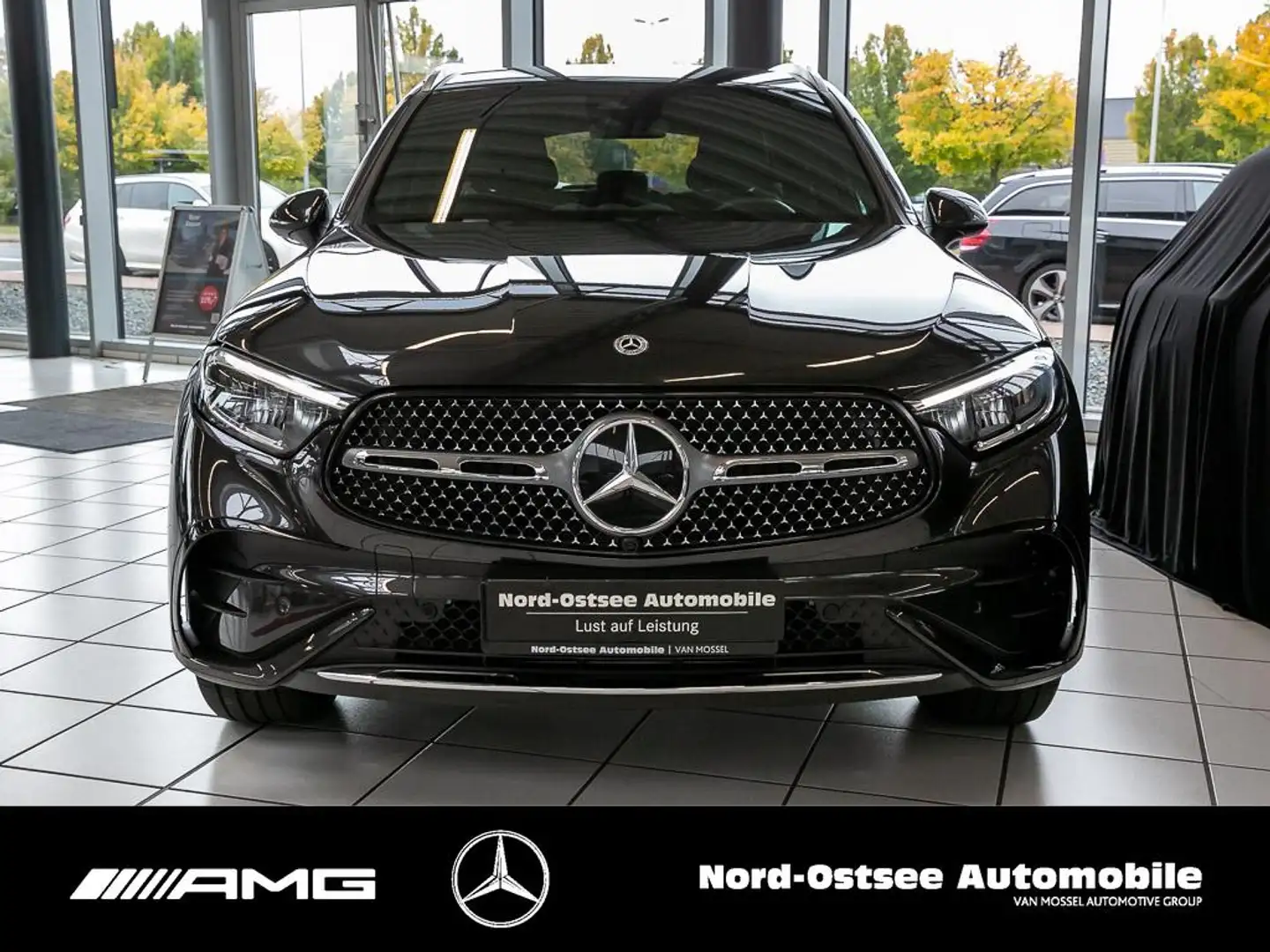 Mercedes-Benz GLC 300 d 4M AMG AMBIENTE KEYLESS NAVI KAMERA Gris - 2