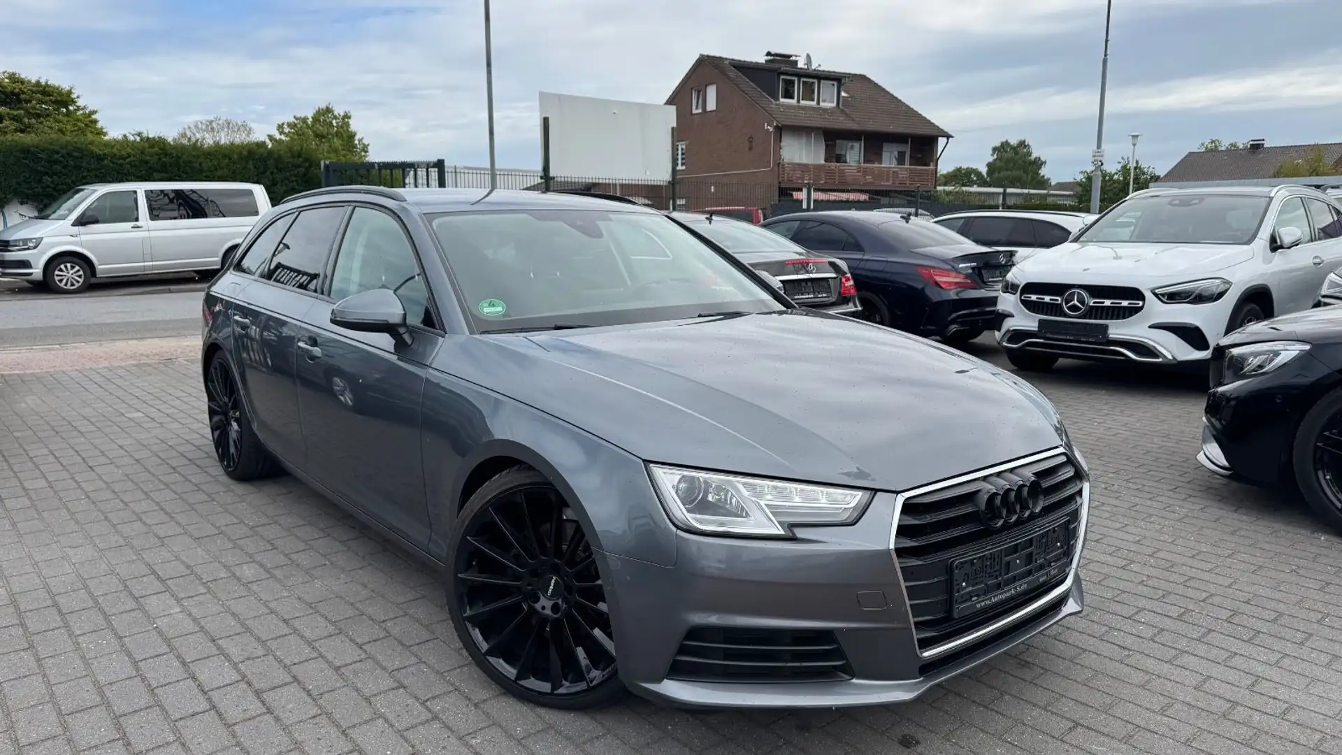 Audi A4 Avant 2.0 TDI| AUTOMATIK | XENON|  NAVI | PDC Grau - 1