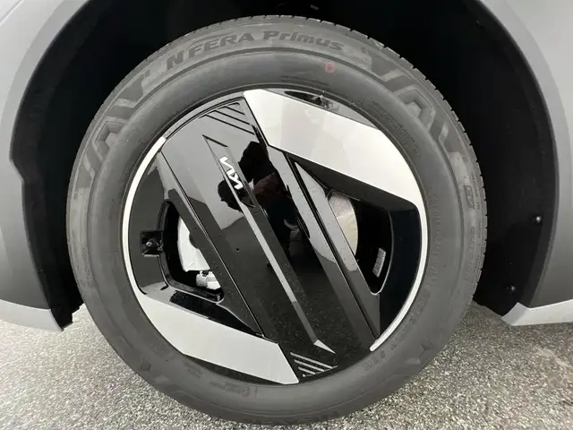 Kia Ev4 view 10