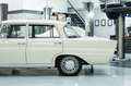 Mercedes-Benz 190 C W110 Heckflosse I Vollrestauriert Beige - thumbnail 8