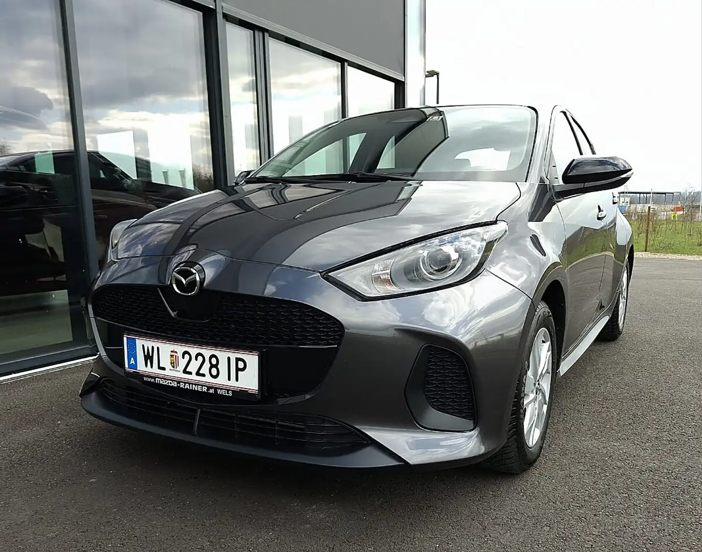 Mazda 2 Mazda2 Hybrid Centre Line Aut. Grau - 1