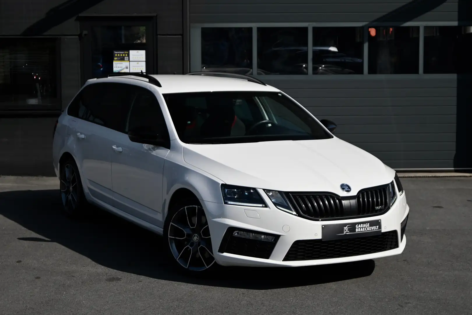 Skoda Octavia RS 2.0 DSG - Facelift - Navi - ACC - MODE - 18" Wit - 2