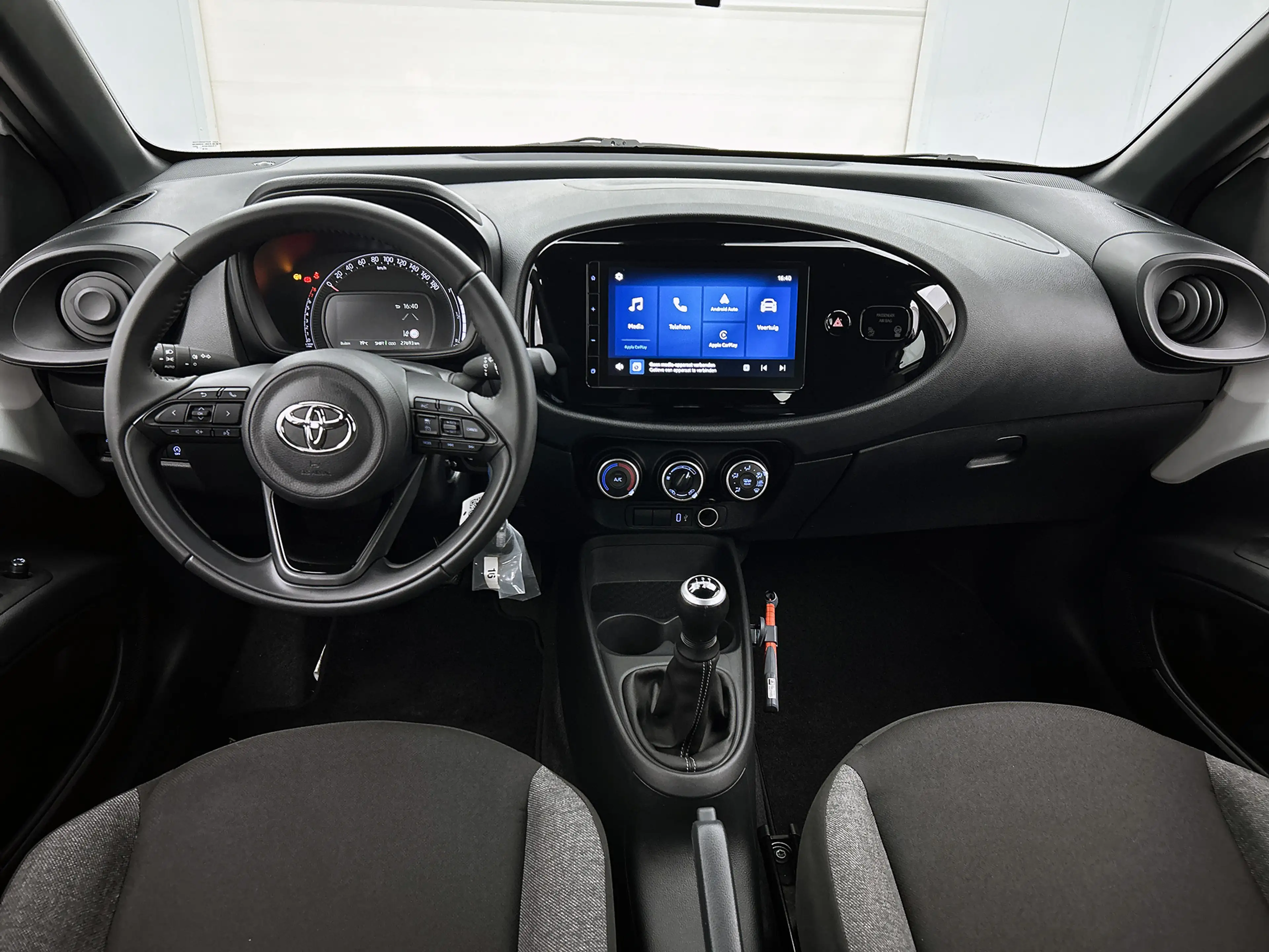 Toyota Aygo X 1.0 VVT-i MT Play | BTW Voertuig | Dealer onderhou — photo 4