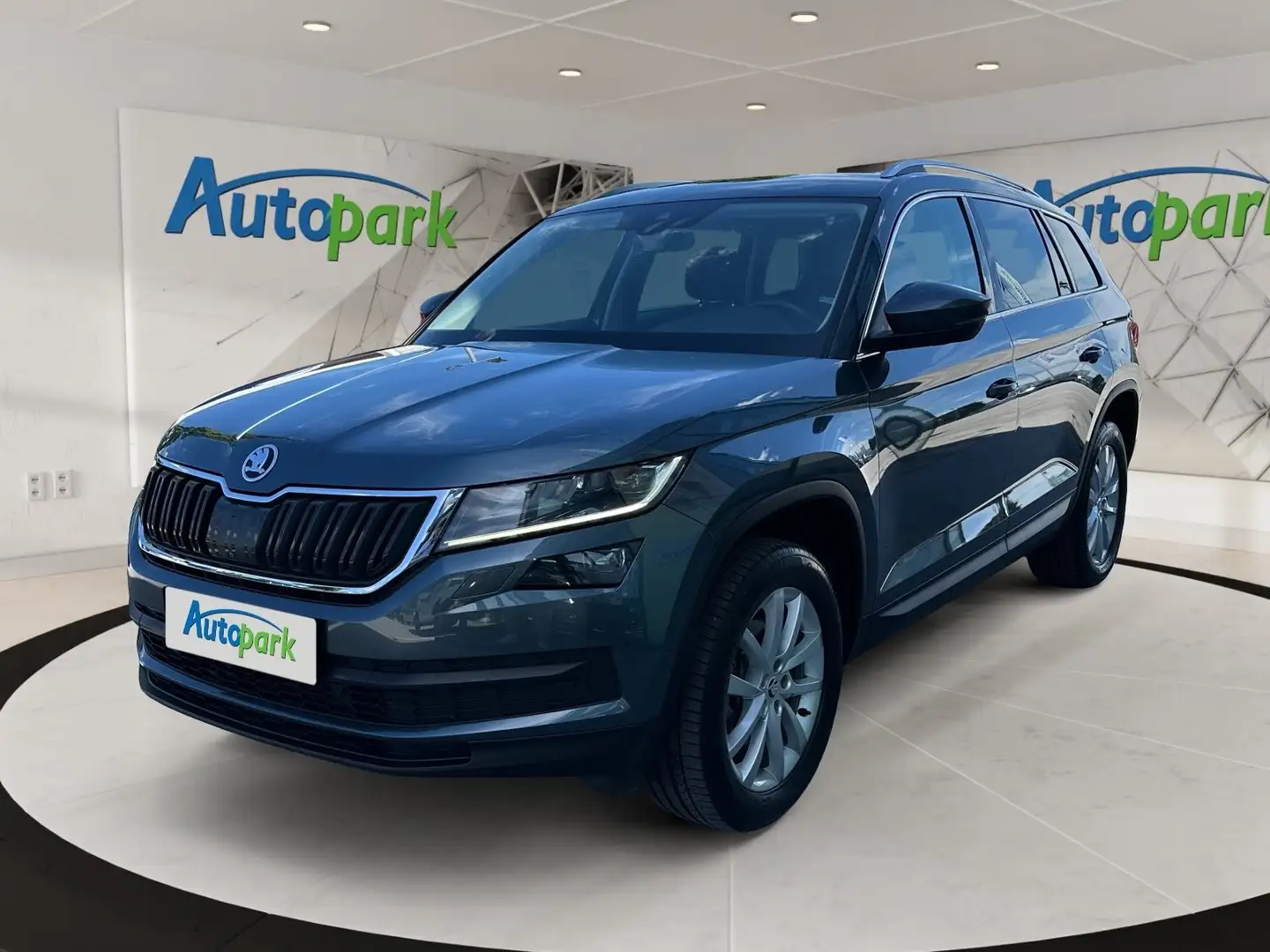 Skoda Kodiaq 2.0 TDI DSG 4x4 Style Silber - 1