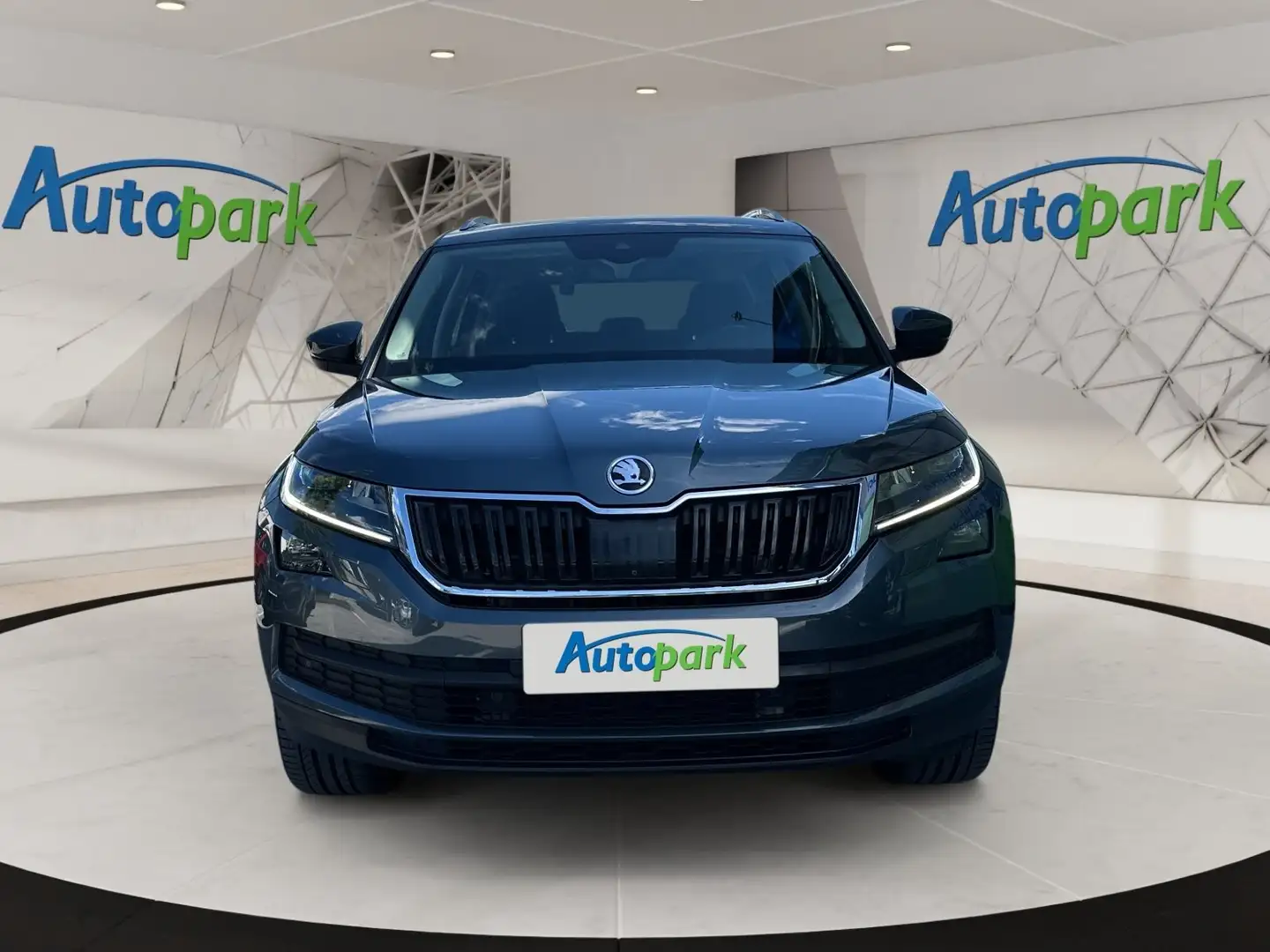 Skoda Kodiaq 2.0 TDI DSG 4x4 Style Silber - 2