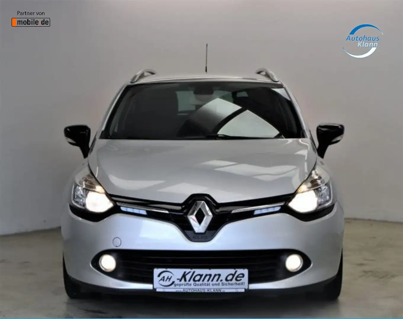 Renault Clio IV 1.5dCi 90PS Automatik Grandtour Luxe Navi Grau - 2