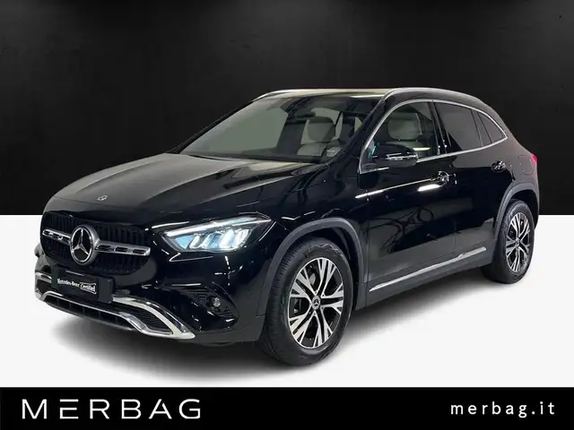 Mercedes-Benz GLA 180 Progressive Extra auto