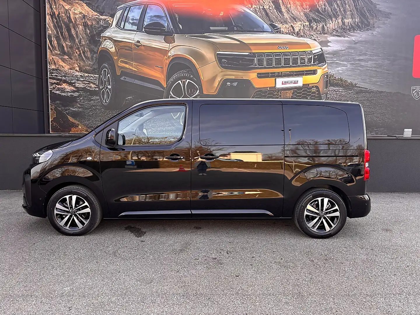 Peugeot Traveller Premium BlueHDi 180 Standard EAT8 inkl. VIP 5 S... Schwarz - 2