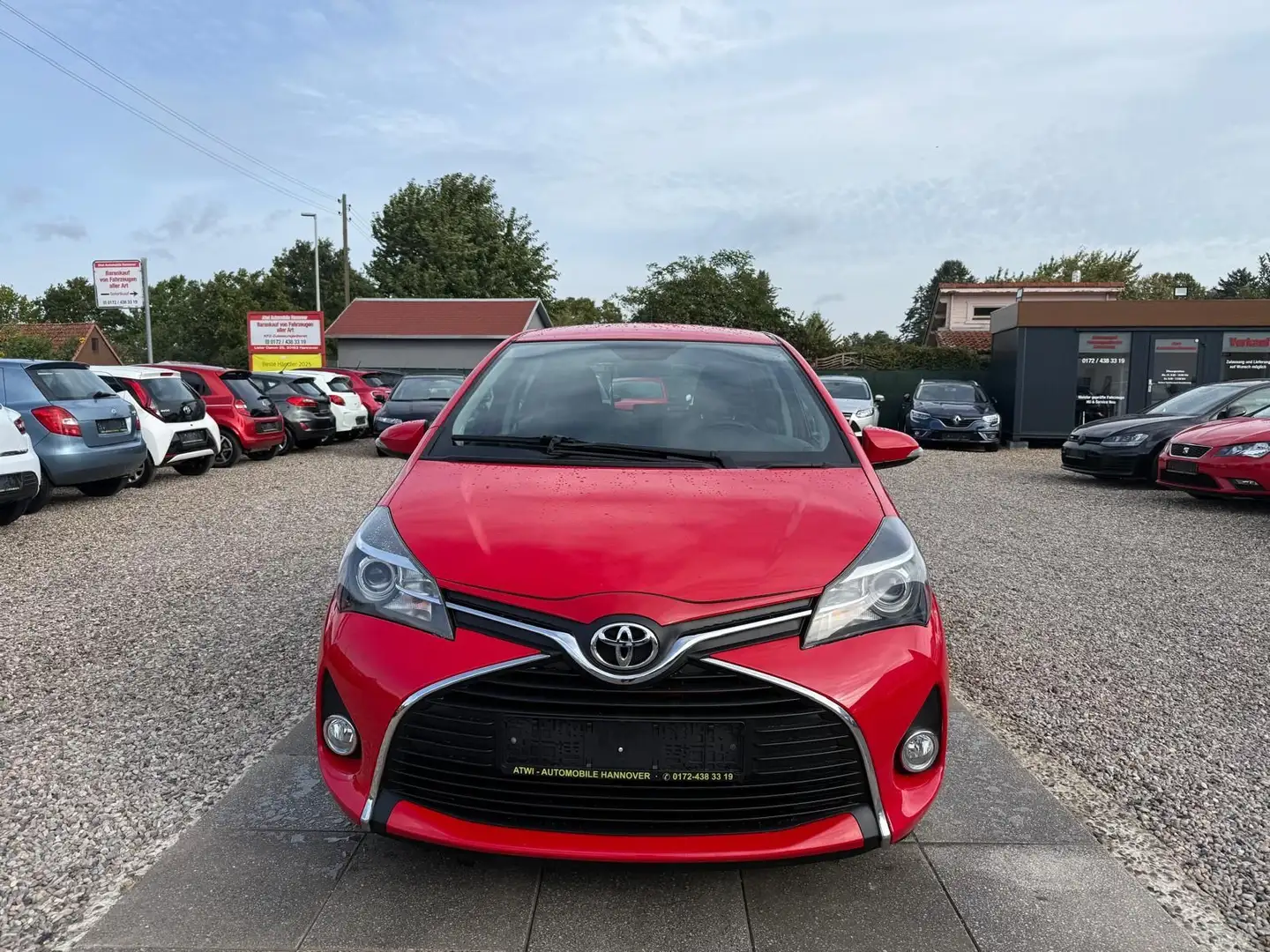 Toyota Yaris Comfort Sportsitze Sport Lenkrad Rot - 2