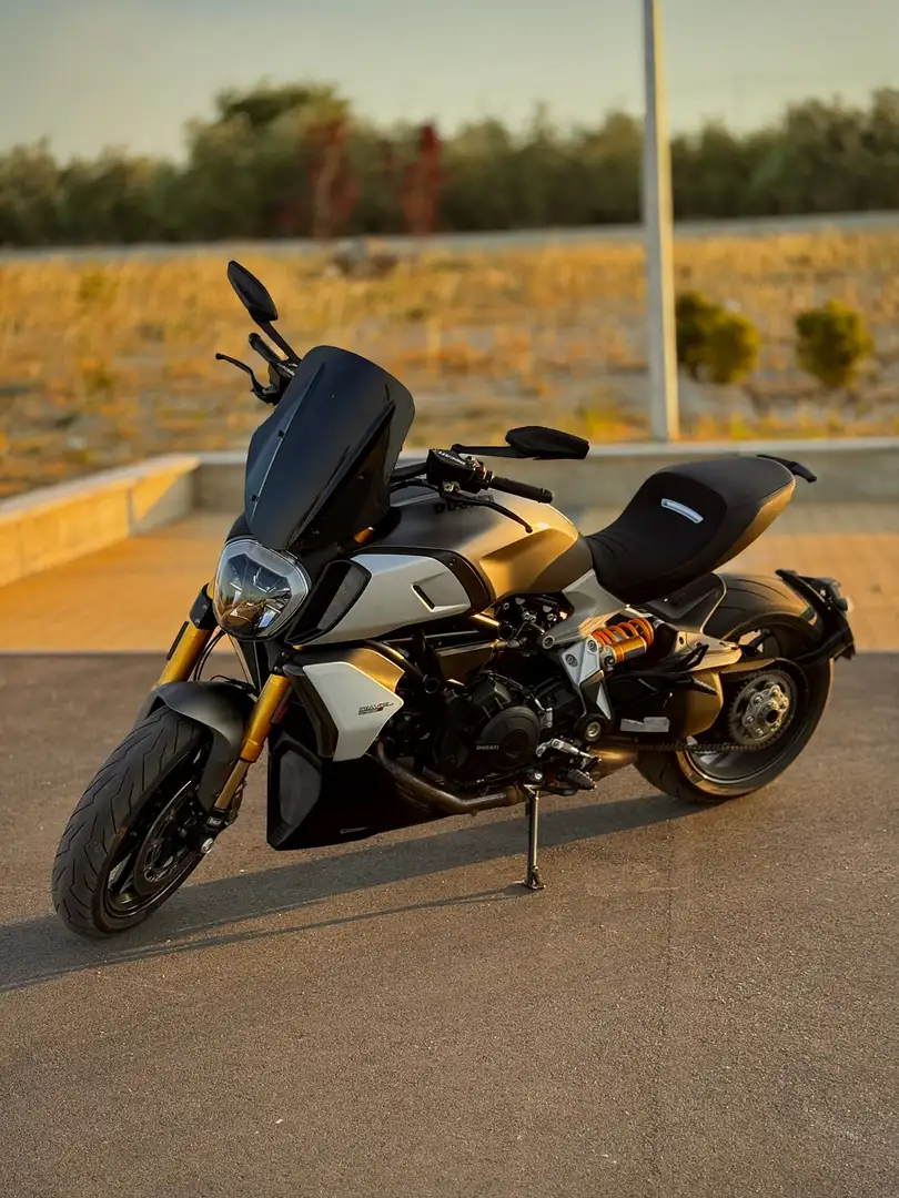 Ducati Diavel s - 2