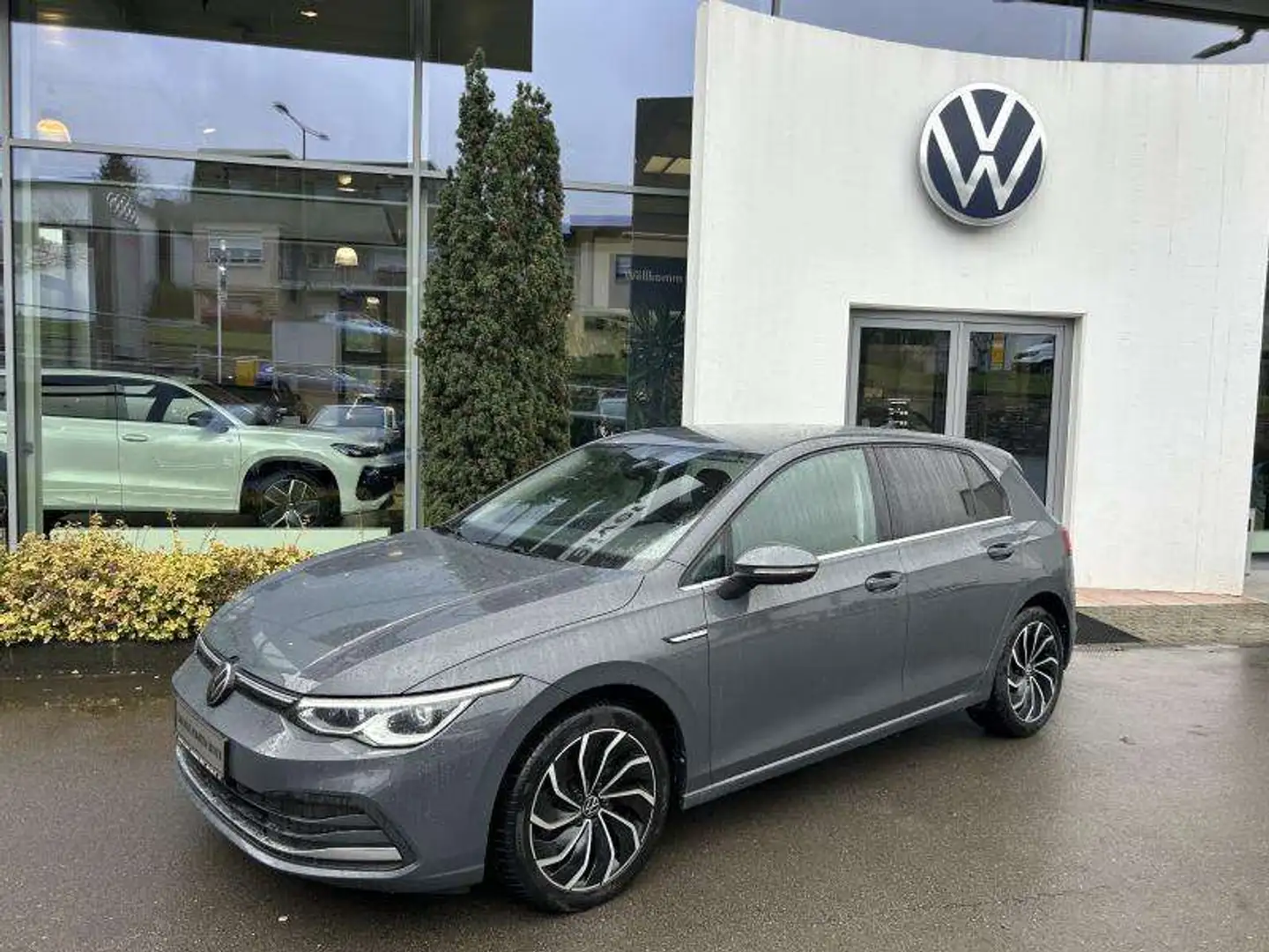 Volkswagen Golf Style Grijs - 2