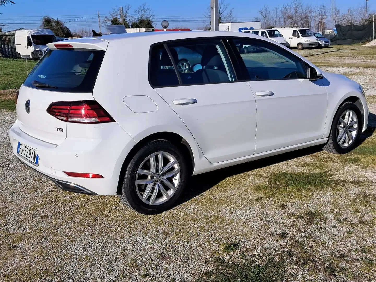 Volkswagen Golf Golf 5p 1.0 tsi Trendline 110cv Bianco - 2