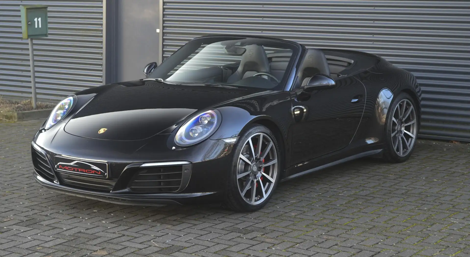 Porsche 991 991.2 3.0 Carrera 4S Cabriolet Schwarz - 2