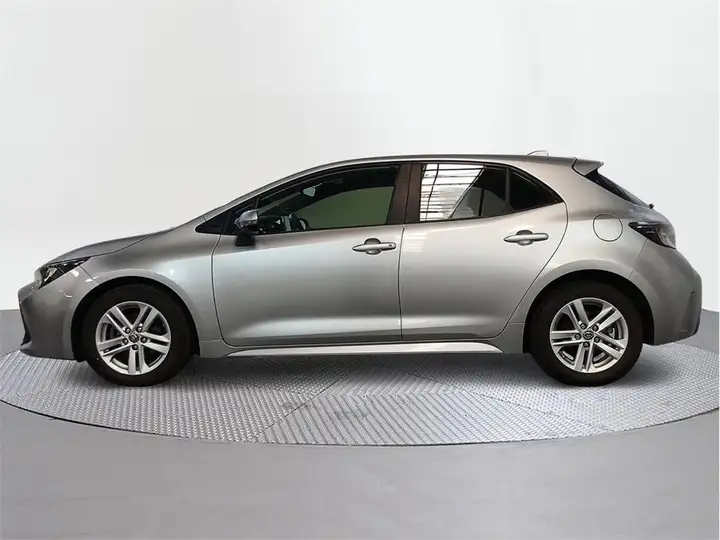 Toyota Auris 2022, foto 3