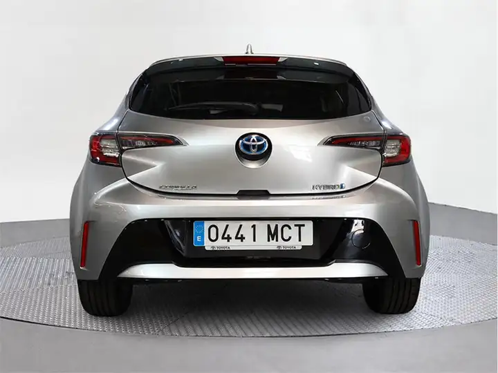 Toyota Auris 2022, foto 4
