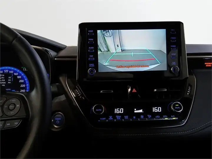 Toyota Auris 2022, foto 15