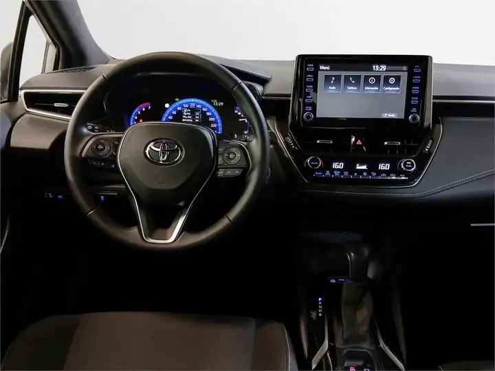Toyota Auris 2022, foto 9