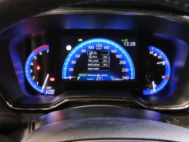 Toyota Auris 2022, foto 14