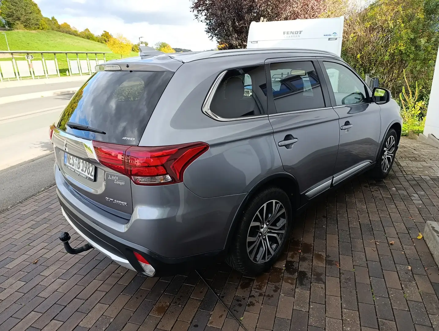 Mitsubishi Outlander 2.2 DI-D 4WD Aut. Edition+ - 2