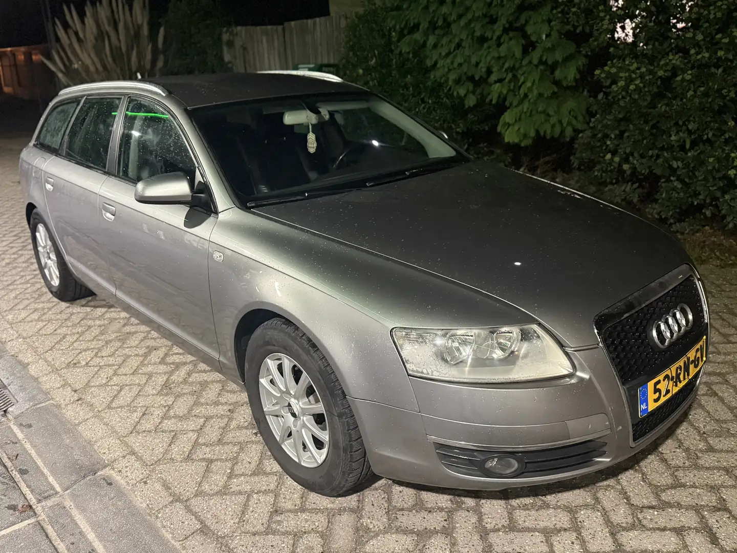 Audi A6 2.4 Pro Line Grijs - 1