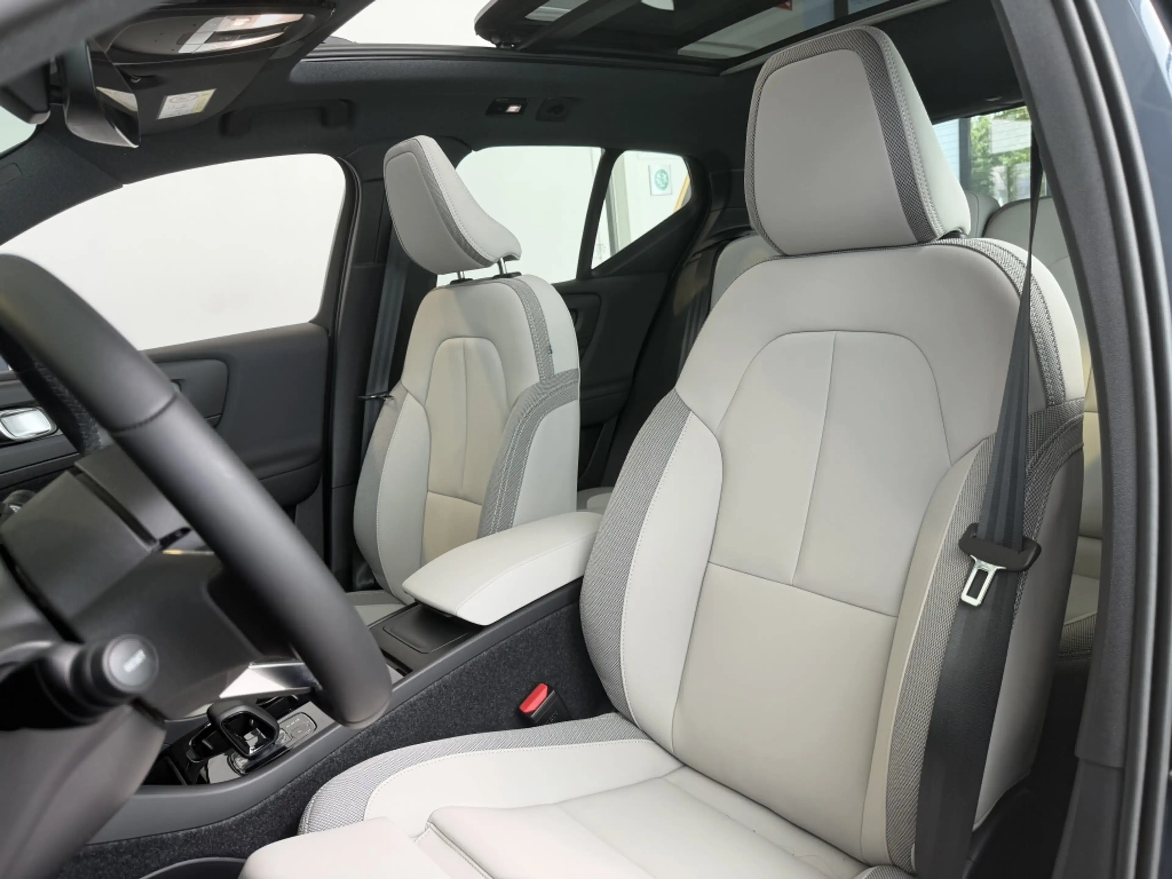 Volvo EX40 Single M. Ex. Range Ultra Europa | DIRECT LEVERBAA — photo 7