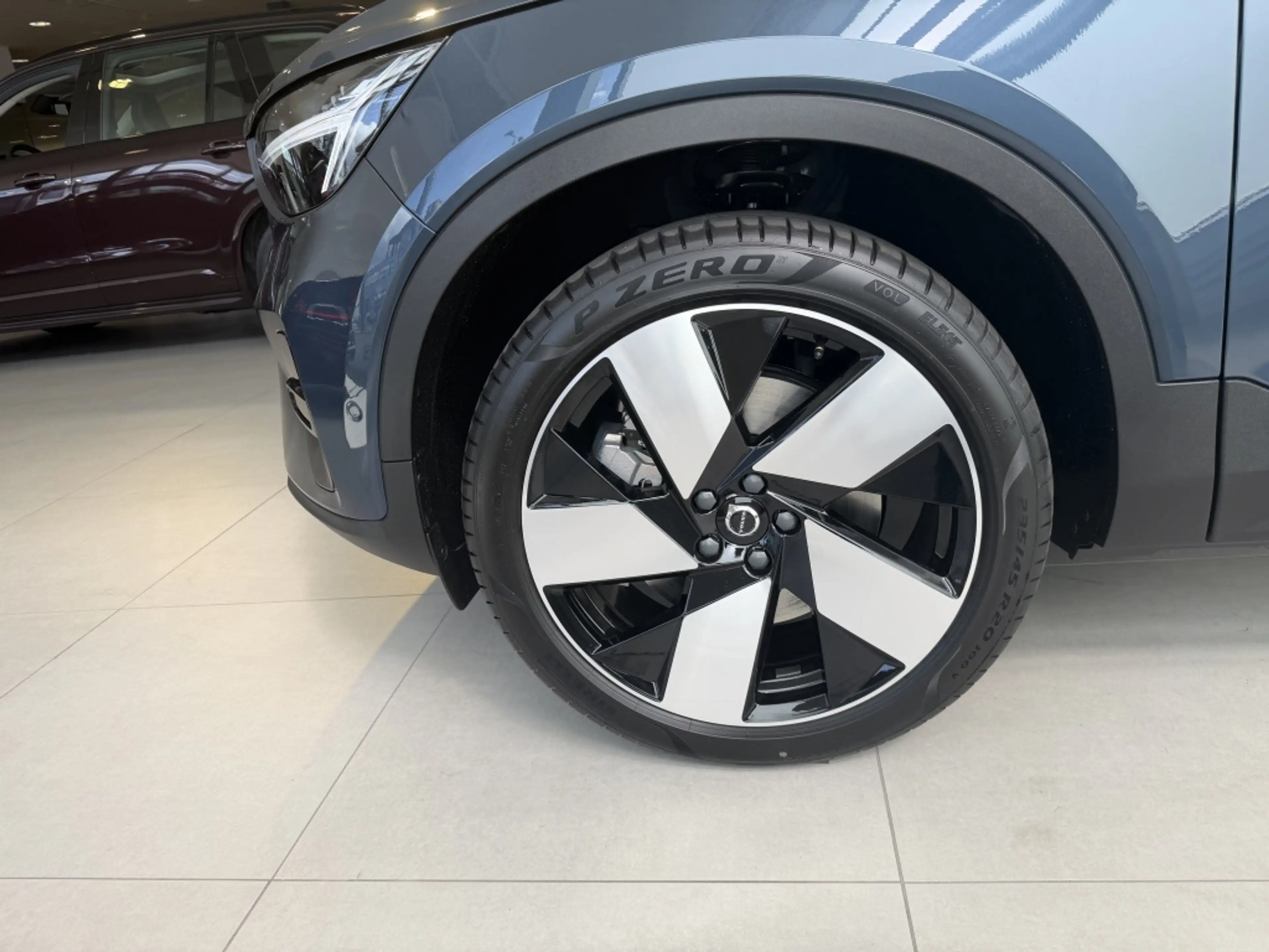 Volvo EX40 Single M. Ex. Range Ultra Europa | DIRECT LEVERBAA — photo 5