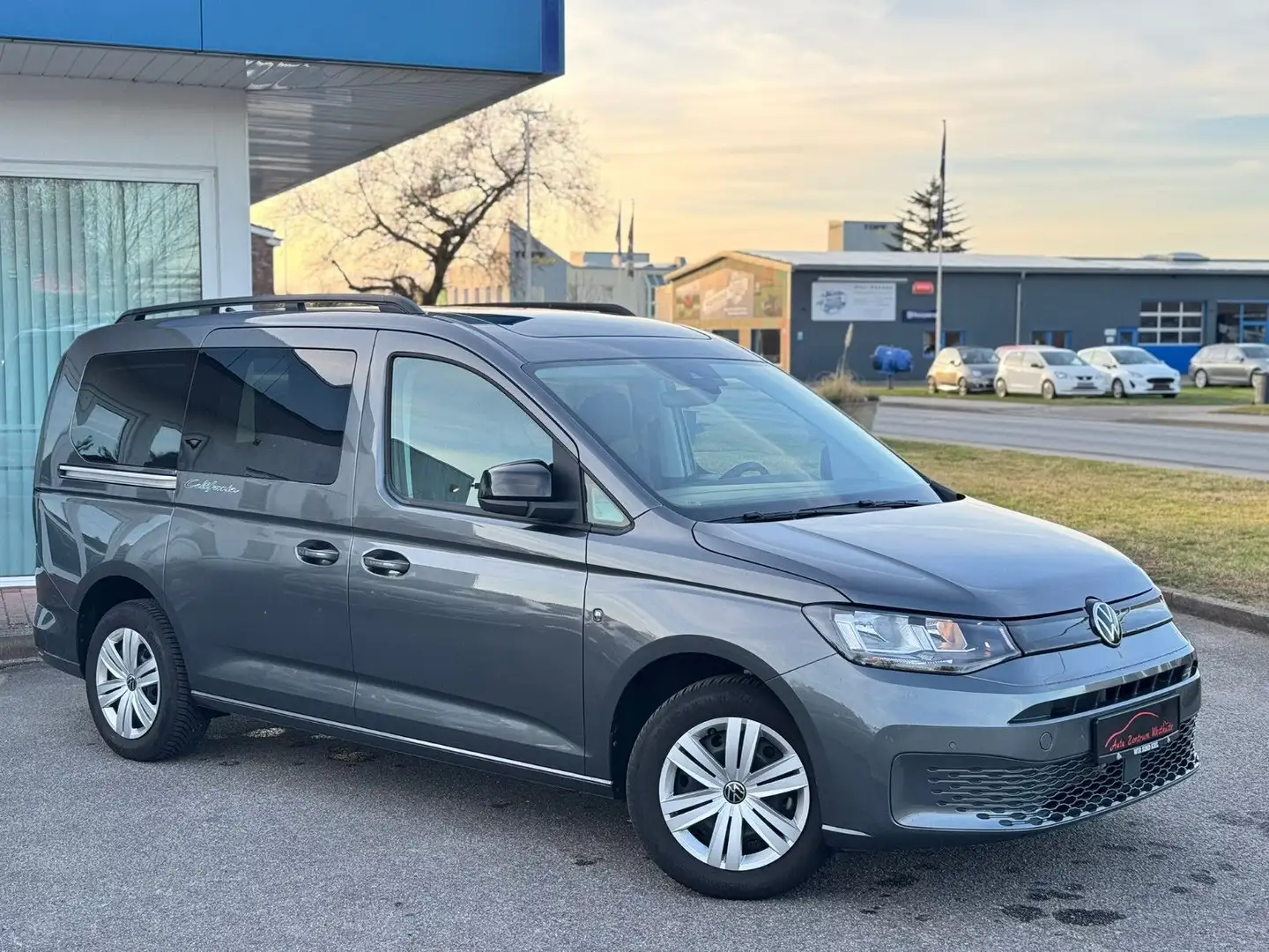 Volkswagen Caddy California 1.5TSI Maxi Bett AHK PANO KAMER Grigio - 2
