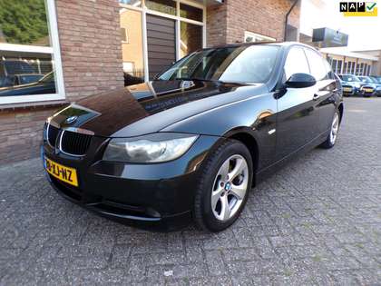 BMW 318 3-serie 318i High Executive