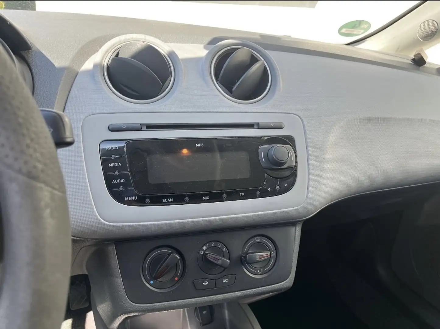 SEAT Ibiza Schwarz - 2