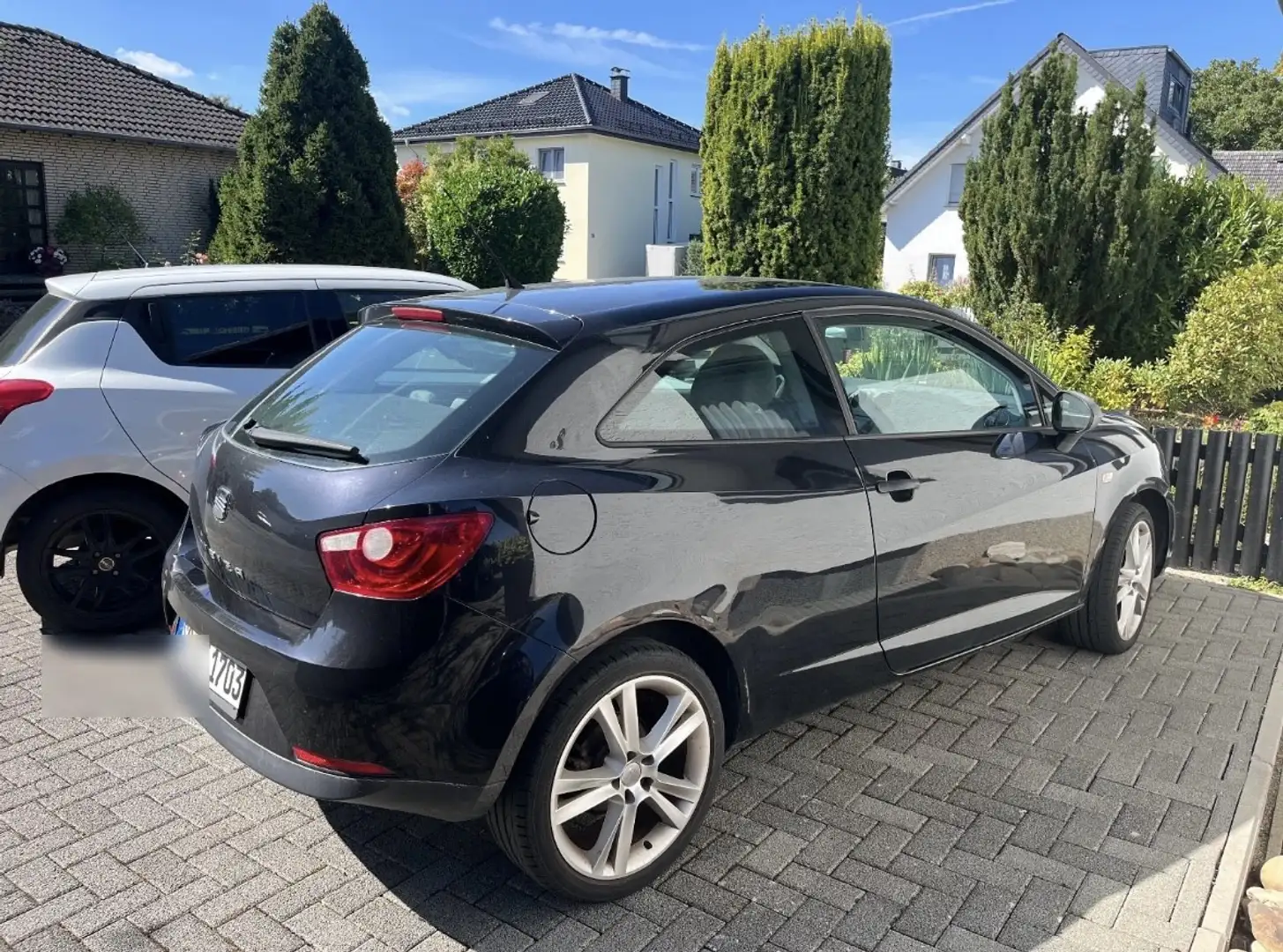 SEAT Ibiza Schwarz - 1