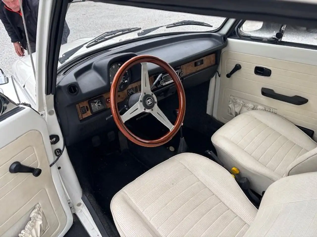 Volkswagen Käfer Cabrio, foto 2